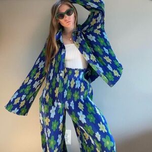 Target Sammy B Pleated top (L) and bottom’s (M) set.